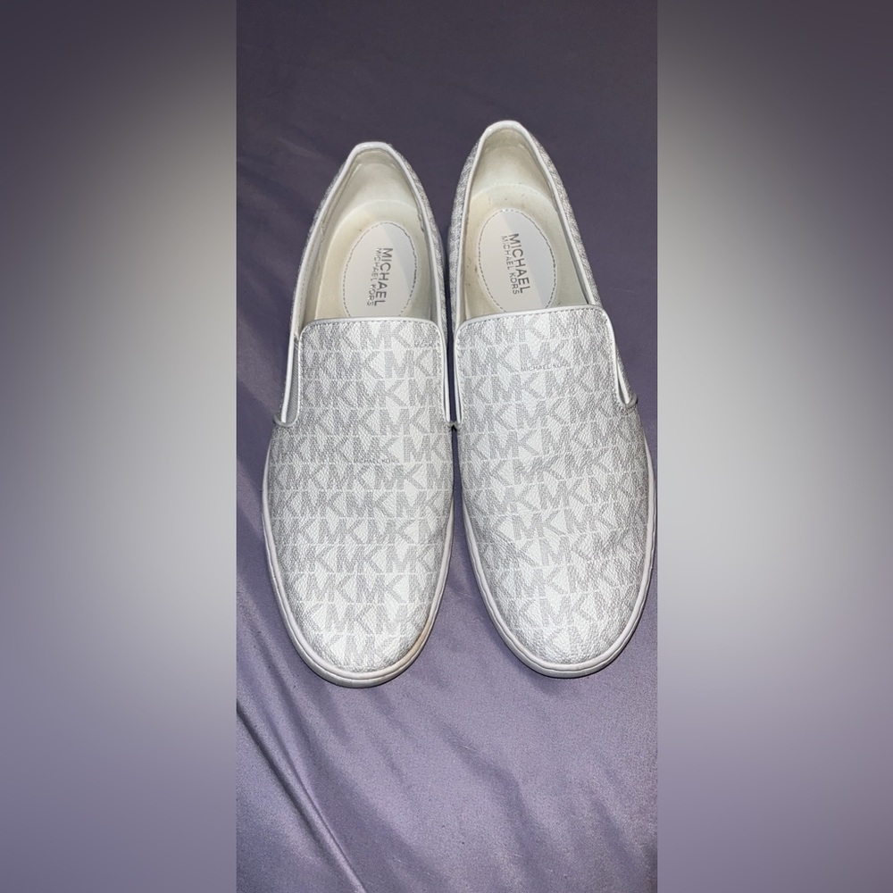 Michael Kors white slip on sneakers women’s size 9 BRAND NEW NEVER WORN